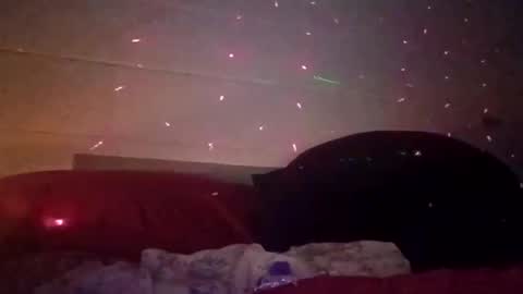 a online show from November 9, 2025, 11:52 am