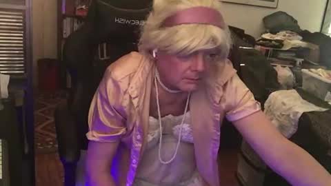 Pantyvioletlace online show from March 21, 2026, 4:39 am