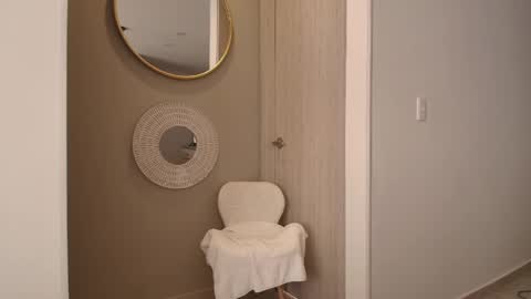 paoguerrax354 online show from April 15, 2026, 2:35 pm