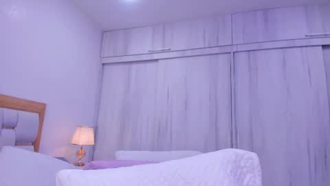 Snapshot of paolaa_rodriguez chatting on February 11, 2025, 7:27 pm Paola online show from February 11, 2025, 7:27 pm