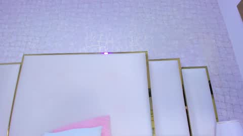 Snapshot of paolaa_rodriguez chatting on October 6, 2025, 11:07 am Paola online show from October 6, 2025, 11:07 am