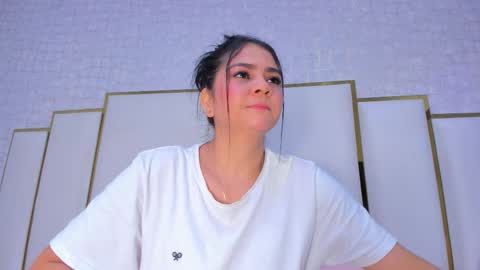 Snapshot of paolaa_rodriguez chatting on December 1, 2025, 11:26 am Paola online show from December 1, 2025, 11:26 am