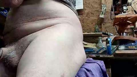 papajb70 online show from September 14, 2025, 12:43 am