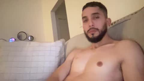 papicubano_guapo23cm online show from December 12, 2024, 5:52 am