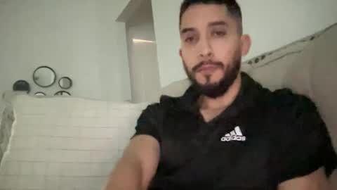 papicubano_guapo23cm online show from February 17, 2025, 2:15 pm