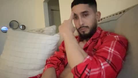 papicubano_guapo23cm online show from February 24, 2025, 4:38 am