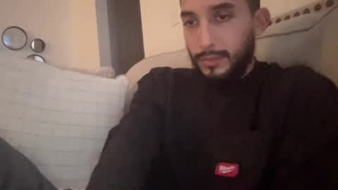 papicubano_guapo23cm online show from November 2, 2025, 6:05 am