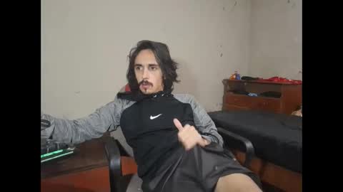 Snapshot of papito20cm chatting on December 2, 2024, 7:14 am Lau online show from December 2, 2024, 7:14 am