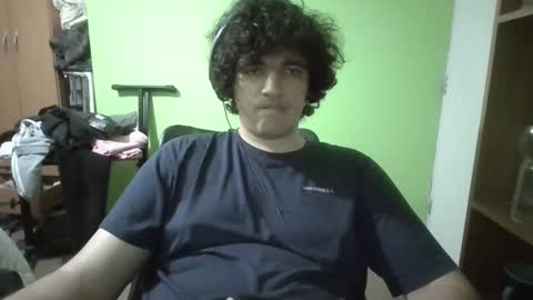 Snapshot of papitowilly999 chatting on December 27, 2024, 2:25 am Papito online show from December 27, 2024, 2:25 am