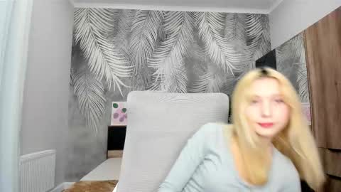 Melena online show from December 3, 2025, 8:45 am