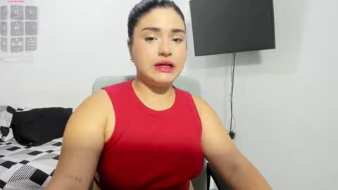 Snapshot of pareja_curiosa19 chatting on March 15, 2026, 1:33 am pareja_curiosa19 online show from March 15, 2026, 1:33 am