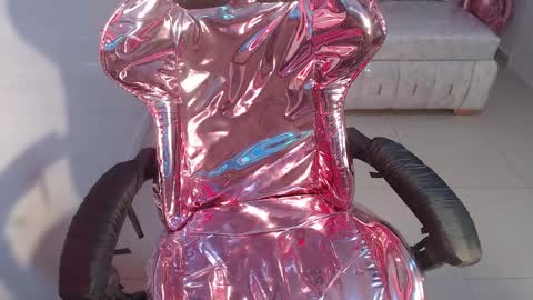 Snapshot of paris_1sub chatting on December 17, 2024, 11:27 pm Paris 1sub online show from December 17, 2024, 11:27 pm