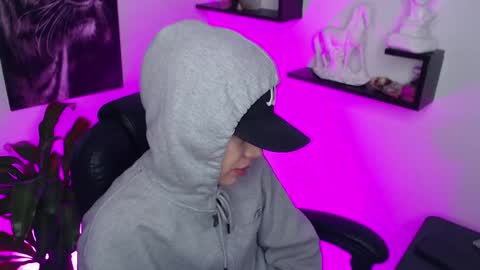 Paris D angelo online show from March 1, 2025, 1:22 am