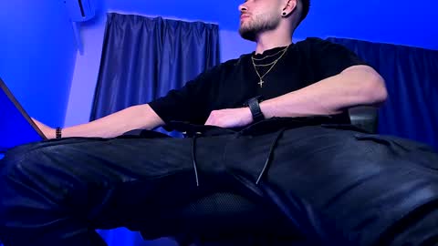 Paris online show from January 17, 2025, 10:23 pm