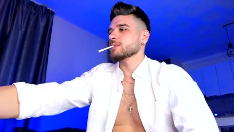 Paris online show from February 3, 2025, 9:50 pm