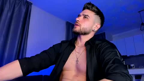 Paris online show from March 9, 2025, 9:57 pm