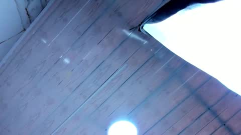 paris petit online show from February 13, 2026, 8:49 pm