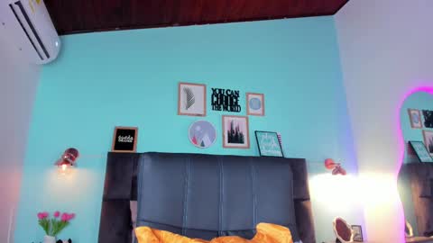 Snapshot of parisfox_ chatting on March 1, 2025, 7:26 pm PARIS online show from March 1, 2025, 7:26 pm