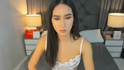 parismilker online show from December 14, 2025, 11:09 pm