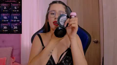 Paris online show from February 12, 2026, 6:14 pm