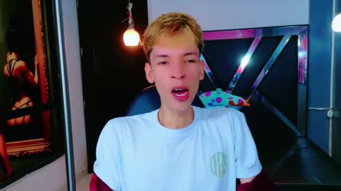 park_jimin1 online show from December 4, 2025, 12:03 pm