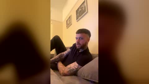 parkertom525 online show from April 21, 2026, 8:12 pm