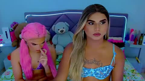 Snapshot of party_duo_trans chatting on October 9, 2025, 6:00 am sara y cata online show from October 9, 2025, 6:00 am