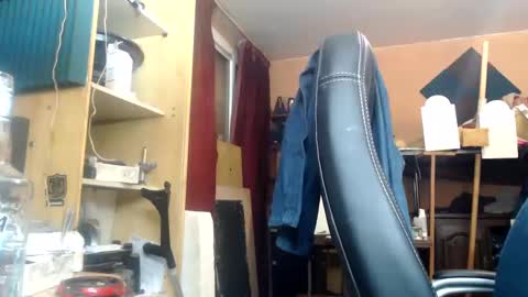 pascal88881 online show from December 10, 2024, 10:47 pm