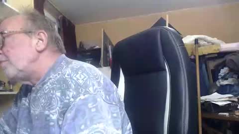 pascal88881 online show from December 15, 2024, 7:10 pm