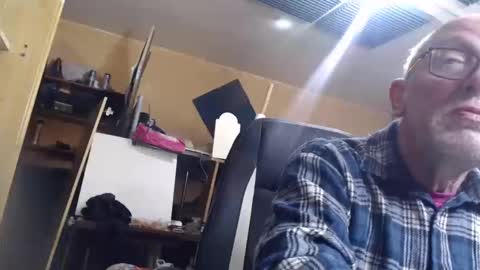 pascal88881 online show from December 24, 2024, 5:55 pm