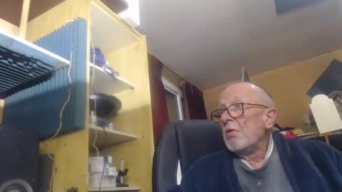 pascal88881 online show from December 27, 2024, 6:42 pm