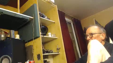 pascal88881 online show from February 27, 2025, 2:54 pm