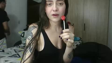 passion_fruit01 online show from September 19, 2025, 9:26 pm