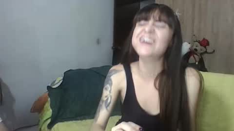 passion_fruit01 online show from October 4, 2025, 2:20 am