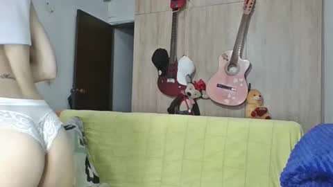 passion_fruit01 online show from October 10, 2025, 11:09 am