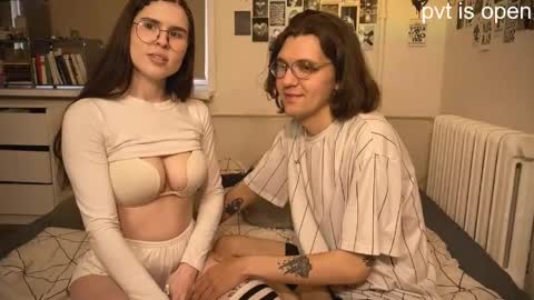 Zoe online show from May 20, 2026, 4:46 pm