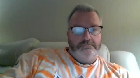 passporttraveler1 online show from May 17, 2026, 1:47 am
