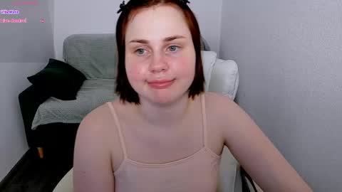 Snapshot of patricia__perez chatting on June 4, 2026, 12:22 pm Pat online show from June 4, 2026, 12:22 pm