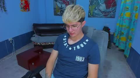 .... online show from December 4, 2025, 7:39 am