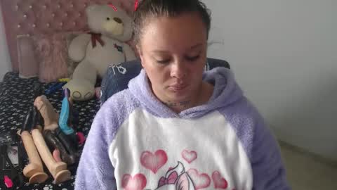 patty squirt87 online show from January 14, 2026, 2:28 am