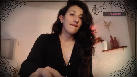 Snapshot of pau_1 chatting on January 22, 2025, 7:24 pm paula online show from January 22, 2025, 7:24 pm