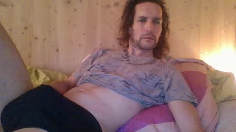 paueriwan online show from February 8, 2025, 11:01 am