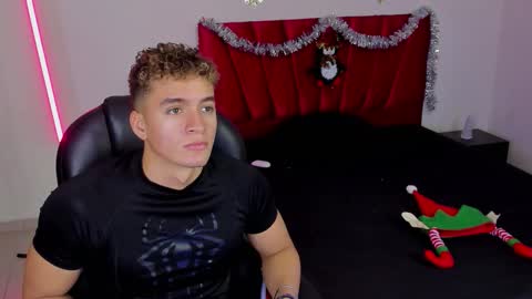 Paull George online show from November 13, 2025, 3:33 pm