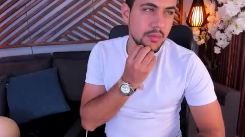 Paul Rivera online show from November 21, 2025, 8:07 pm