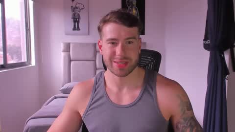 PAUL ROGER online show from February 14, 2025, 8:26 pm