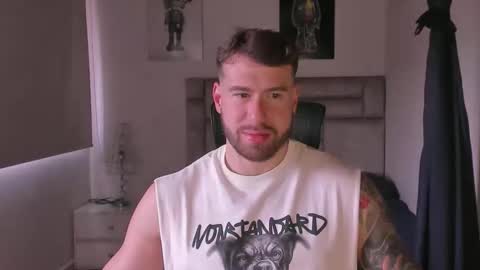 PAUL ROGER online show from March 15, 2026, 4:57 pm