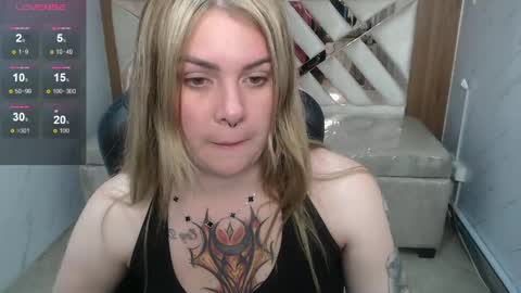 Paula online show from May 11, 2026, 12:44 pm