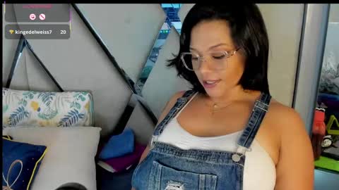 Paula online show from February 21, 2025, 10:04 pm