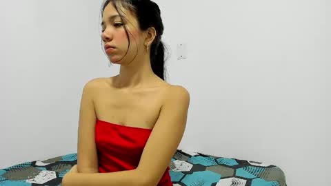 Snapshot of paula_mc1 chatting on April 24, 2026, 12:40 pm paula online show from April 24, 2026, 12:40 pm