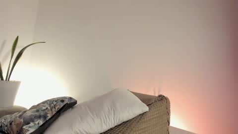 Paula perez - online show from October 6, 2025, 3:37 am